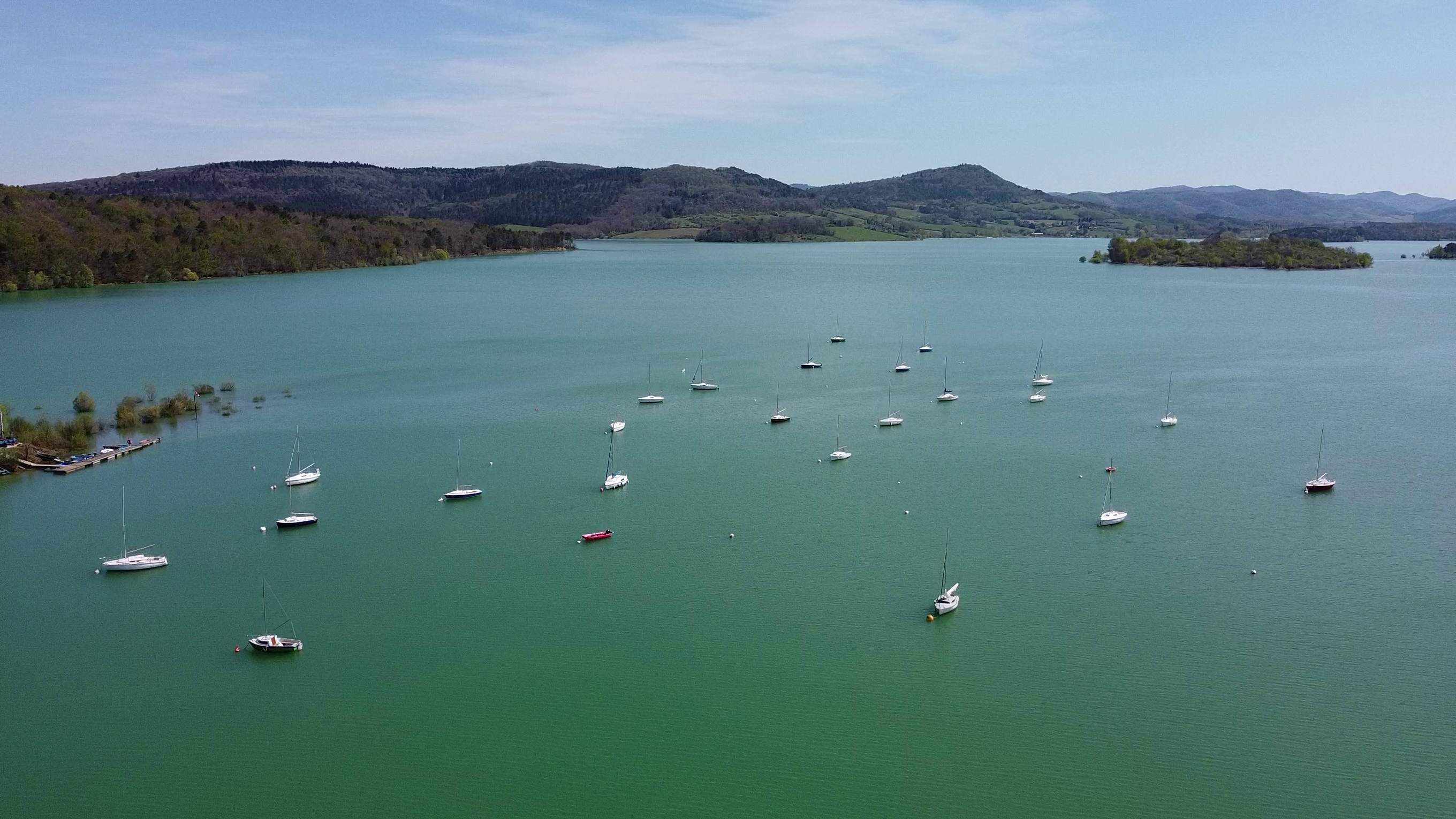 lac-montbel-boat