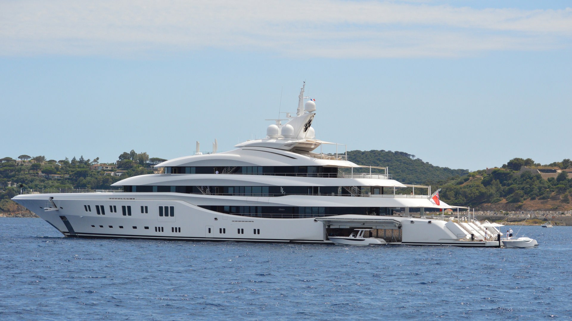 LadyLarayachtluxe